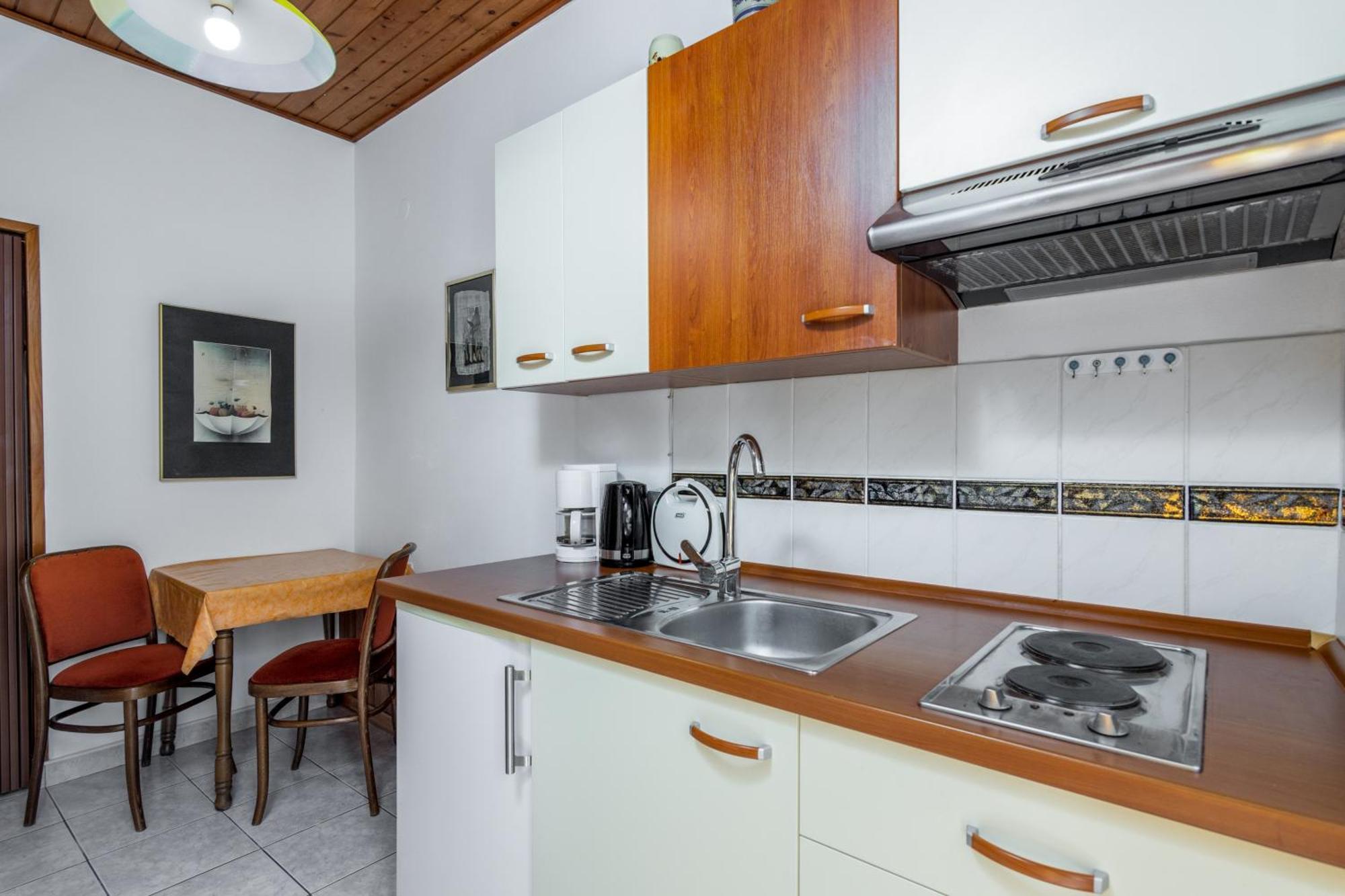 Apartments With A Parking Space Medulin - 7494 Room photo